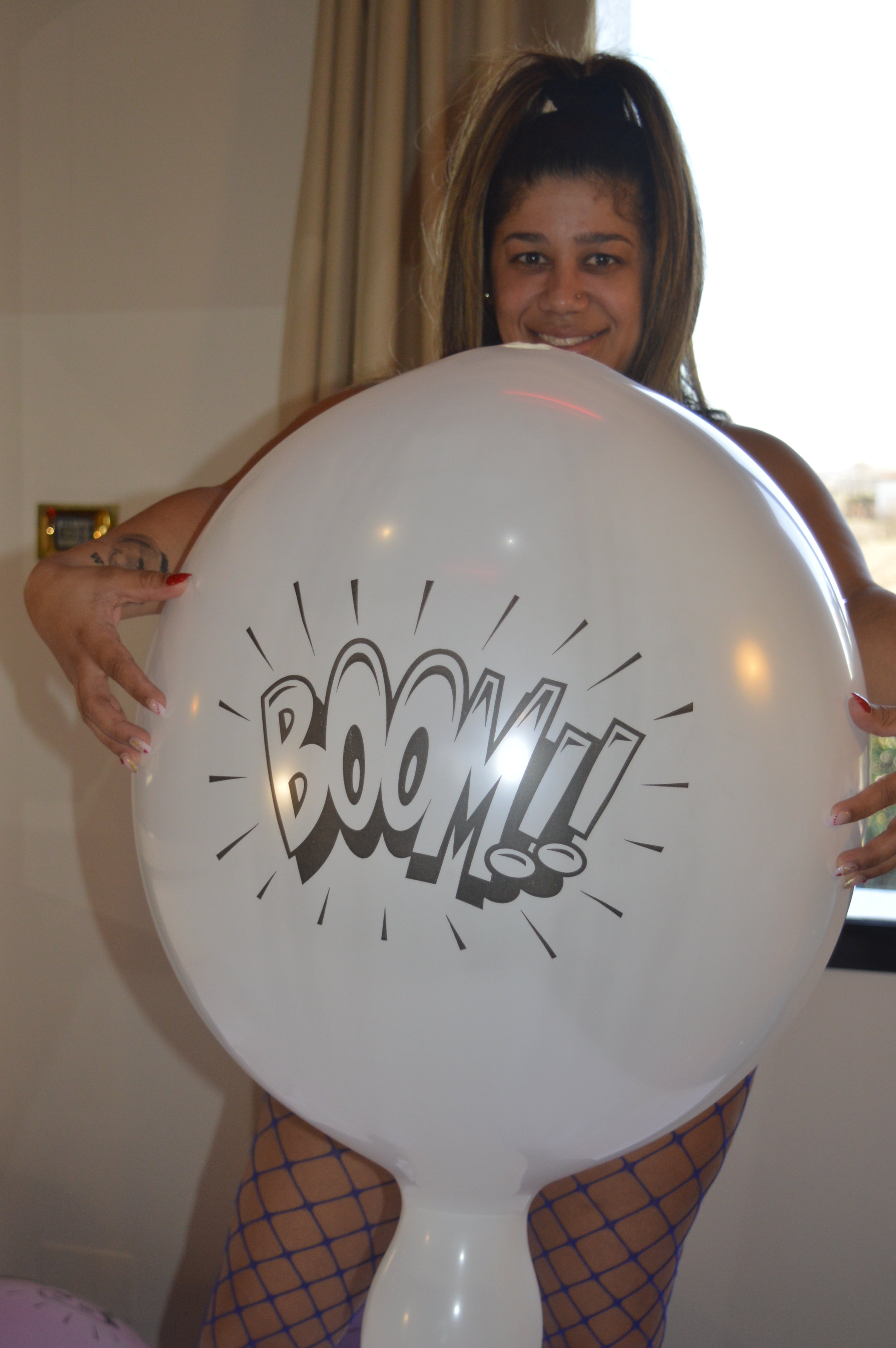 Punch ball 16" print "BOOM!!"